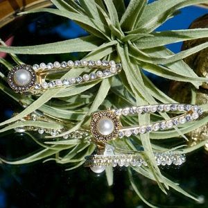 “Pearl” Hair Accessory